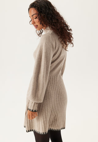 Contrast Edge Knitted Dress