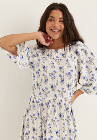 Butterfly Sleeve Maxi Dress