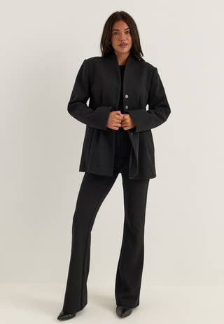 Shaped Short Coat Black