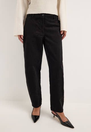 Mid Waist Corduroy Barrel Trousers Black