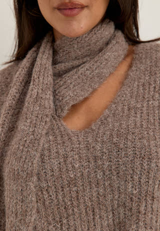 Knitted Scarf Sweater Brown
