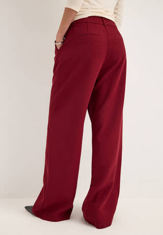 High Waist Pleated Trousers Red