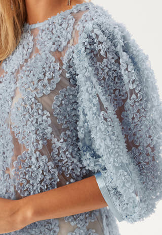 3D Flower Puff Sleeve Blouse