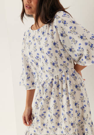 Butterfly Sleeve Maxi Dress