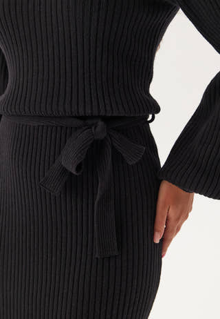 Round Neck Rib Knitted Midi Dress