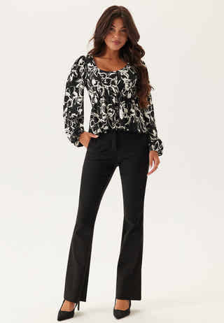 Structure Flounce Top