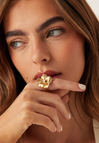 Daisy Ring Celebration