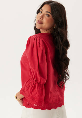 happy-holly-broderie-anglaise-blouse_3