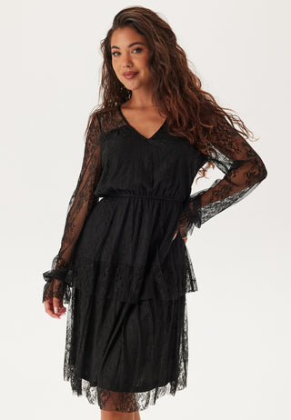 happy-holly-tiered-puff-sleeve-lace-midi-dress-black_14